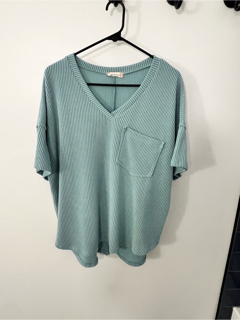 Altar'd State Ribbed V-Neck Pocket Tee - Seafoam